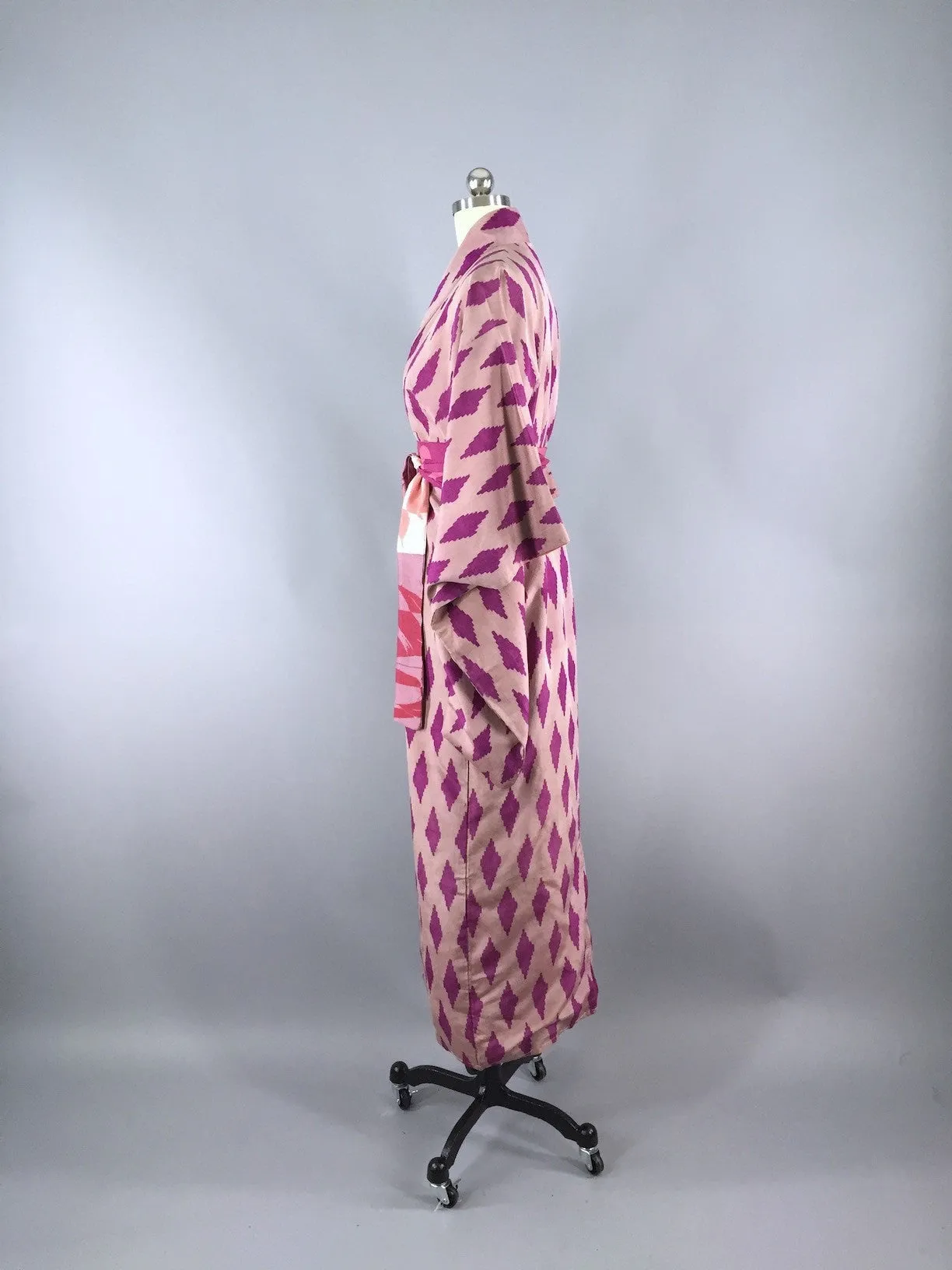 1920s Vintage Silk Kimono Robe / Pink Ikat Diamonds