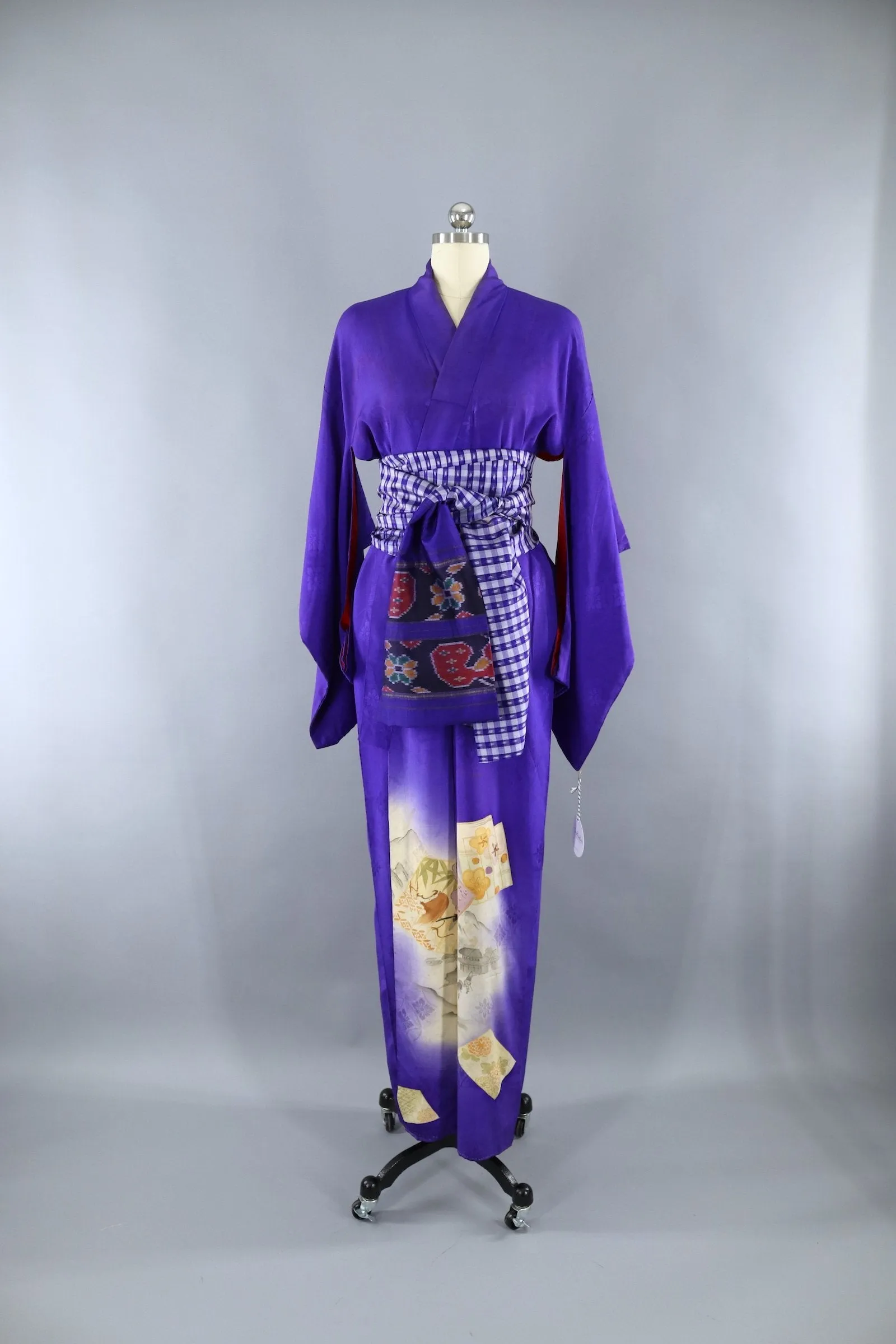 1920s Vintage Silk Kimono Robe / Purple Mountains Landscape