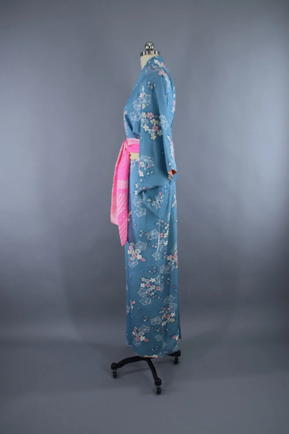 1950s Vintage Silk Kimono Robe / Blue & Pink Floral Print