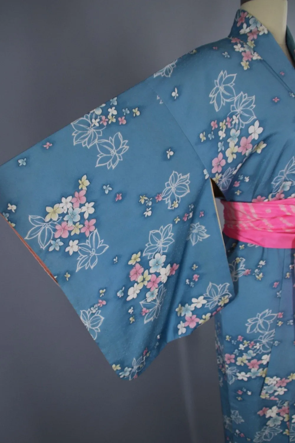 1950s Vintage Silk Kimono Robe / Blue & Pink Floral Print