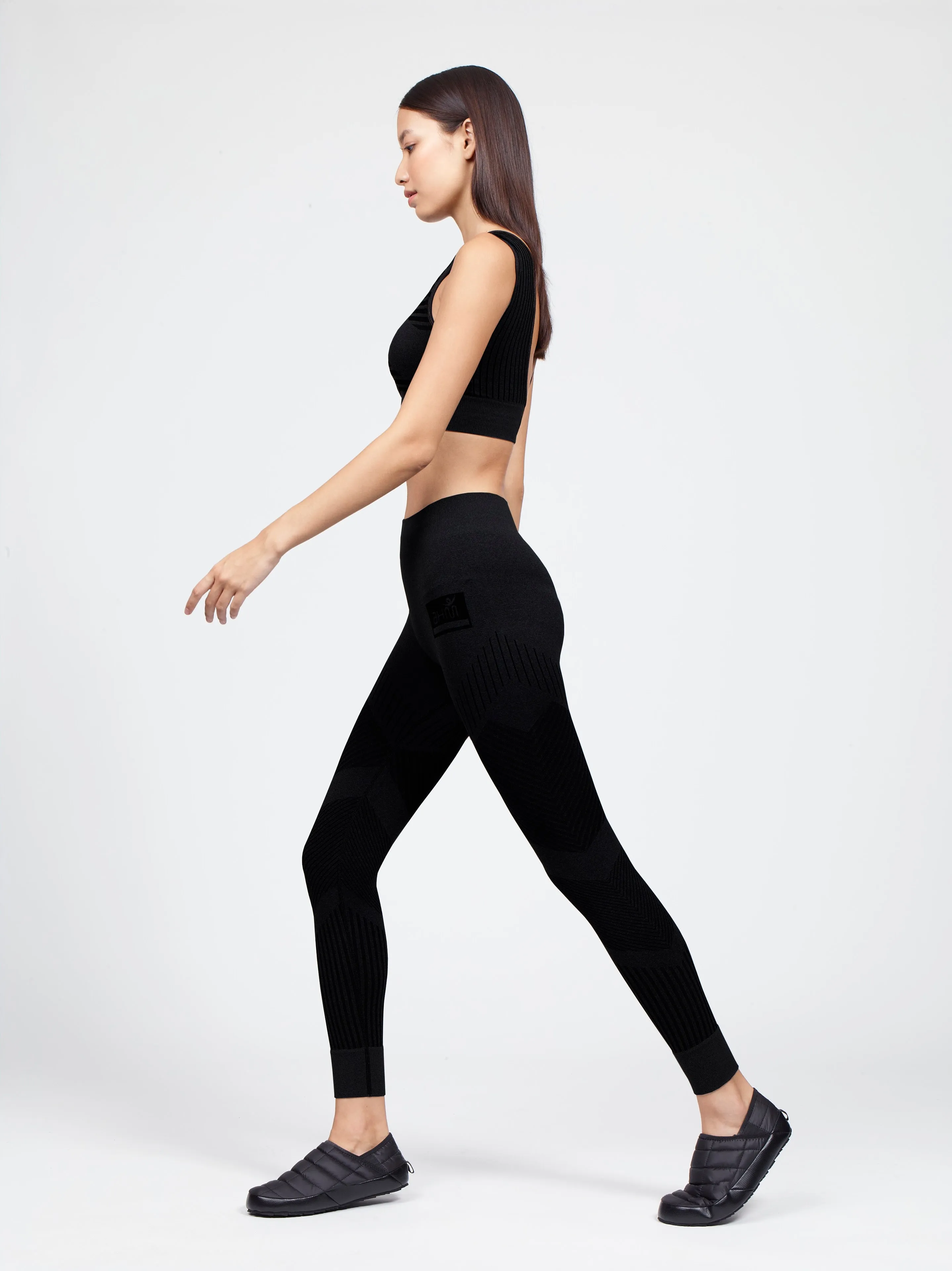 Bare Back Bra with Flow Legging