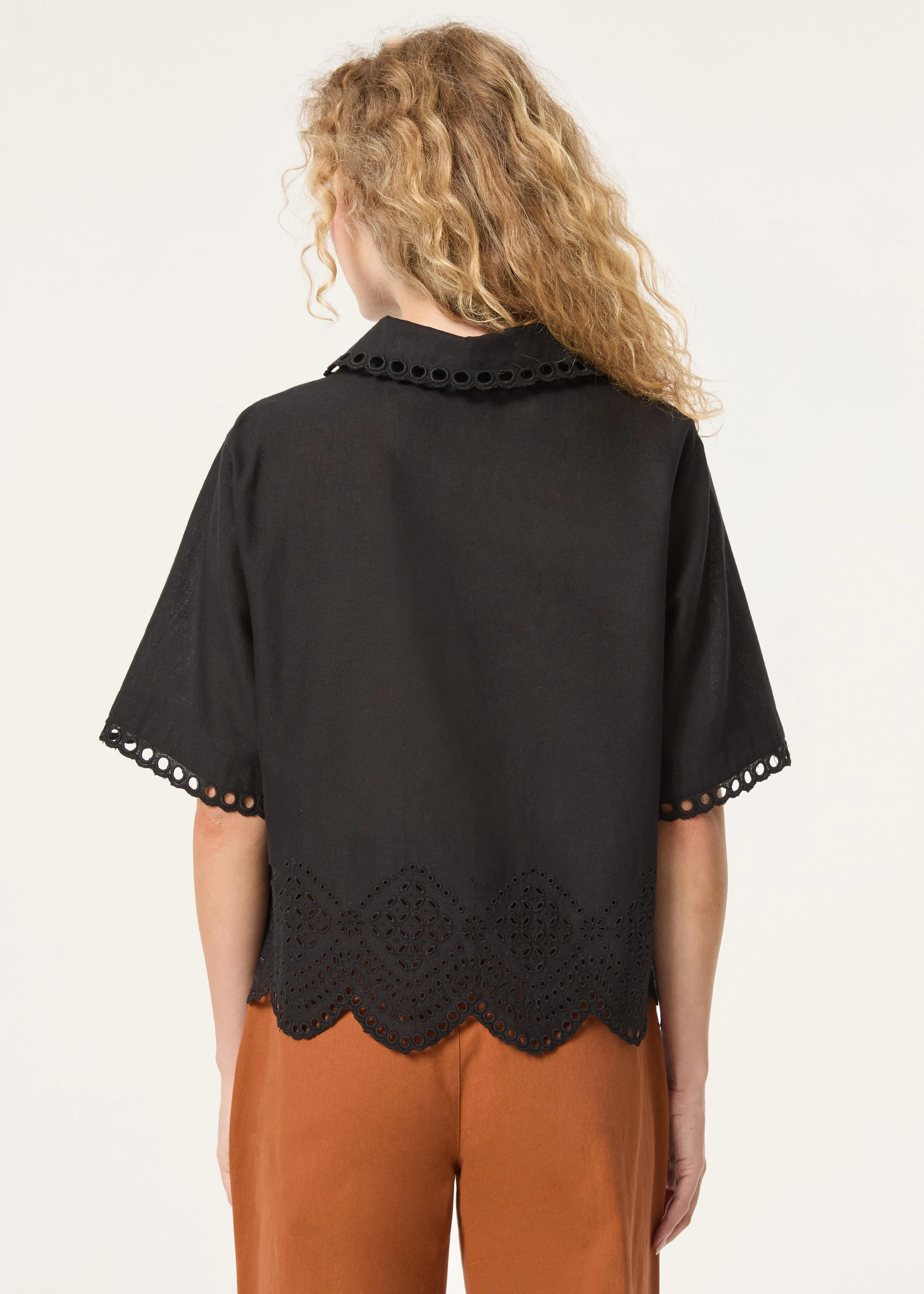 Elisa Top | Ink Bastille Eyelet