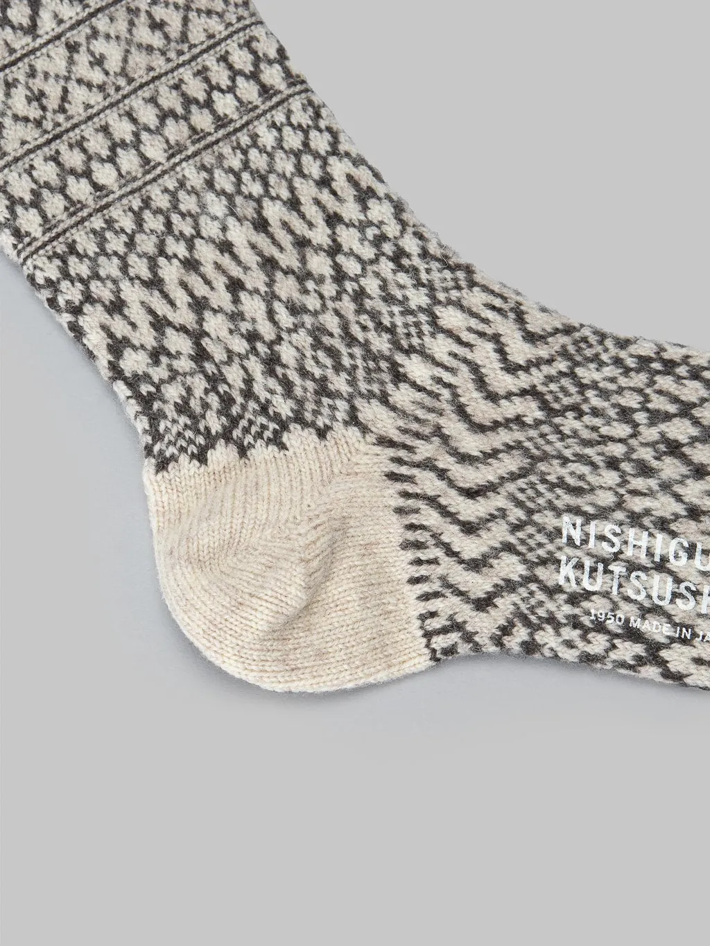 Nishiguchi Kutsushita Wool Jacquard Socks Oatmeal