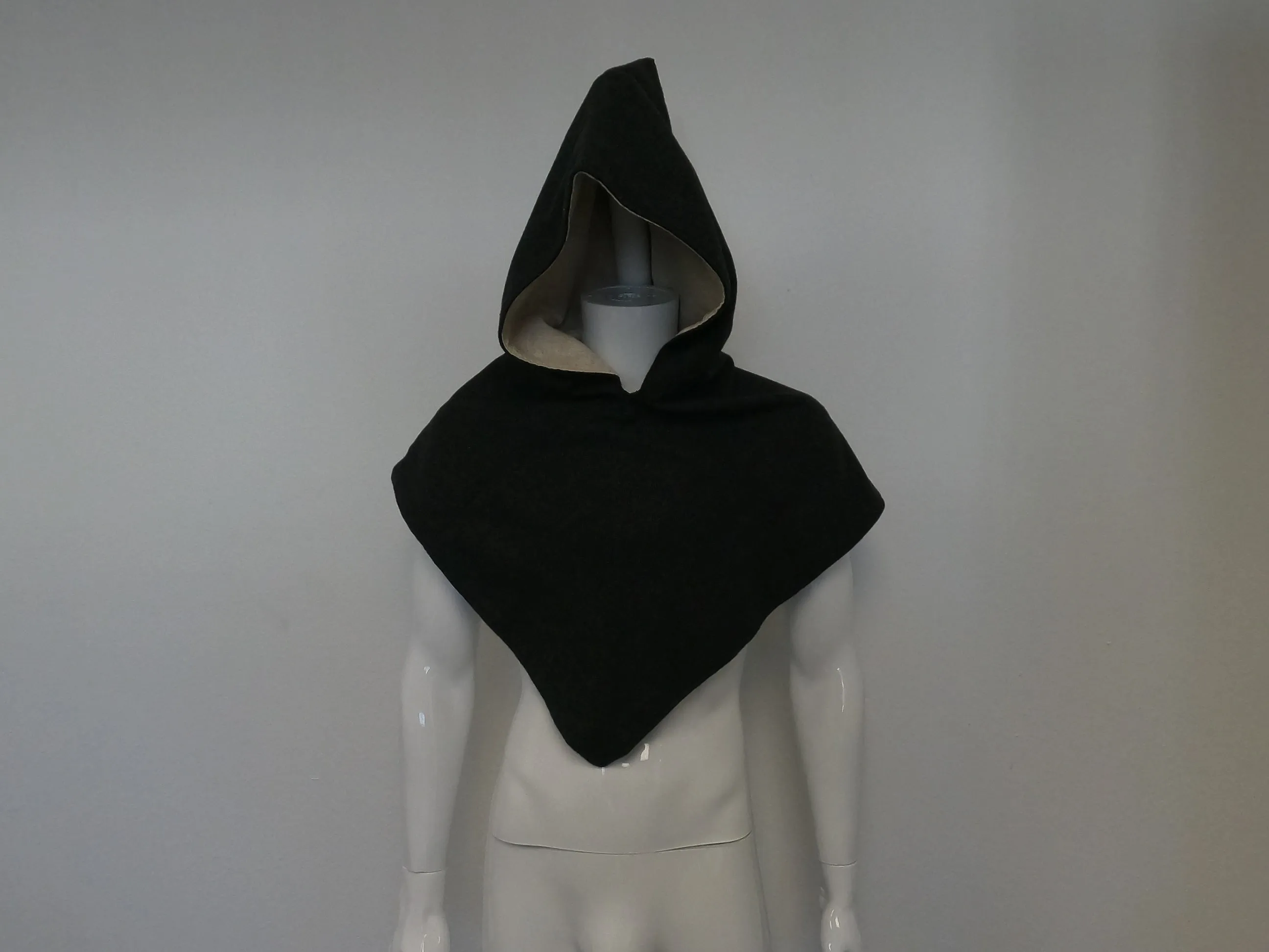 Skjǫldrhǫfn Replica Hood